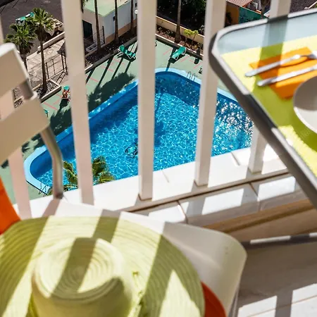 12. Comfortable In Americas *